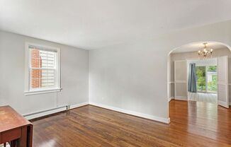 2 beds, 1 bath, $1,995