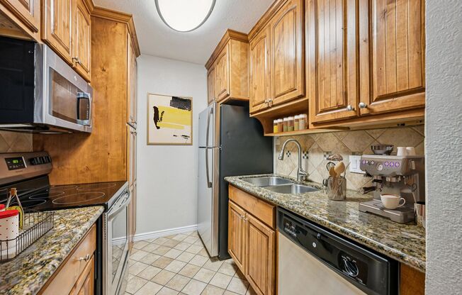 1 bed, 1 bath, 710 sqft, $1,099, Unit 2112