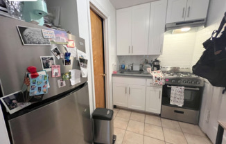159 W 73 ST