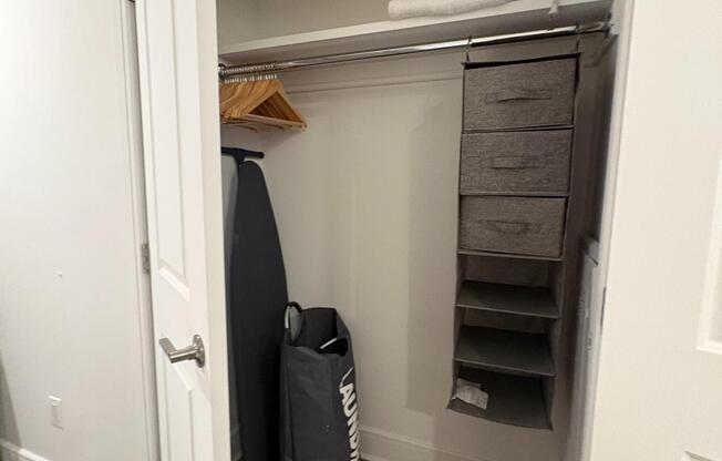 1 bed, 1 bath, $5,500, Unit 9D