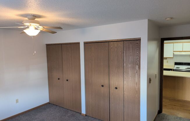 1 bed, 1 bath, 756 sqft, $975, Unit 627 - 12