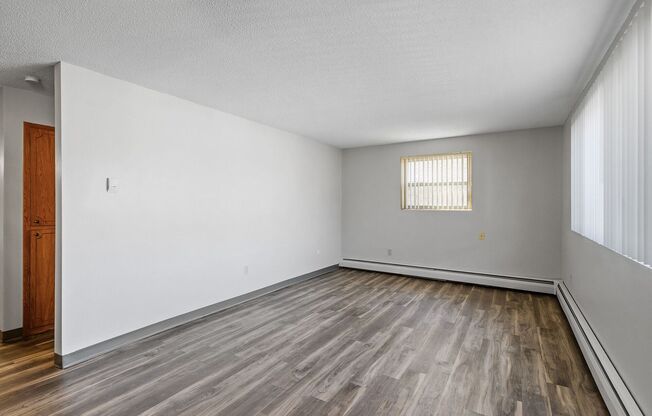 1 bed, 1 bath, 605 sqft, $1,040, Unit 705-206