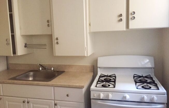 1 bed, 1 bath, 550 sqft, $1,325, Unit 102