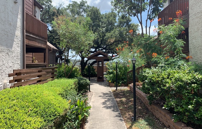 BEAUTIFUL 3 BR CONDO IN DESIRED GATED COMMUNITY - NORTH EAST ISD - CENTRALLY LOCATED - ABSOLUTELY NO PETS ALLOWED
