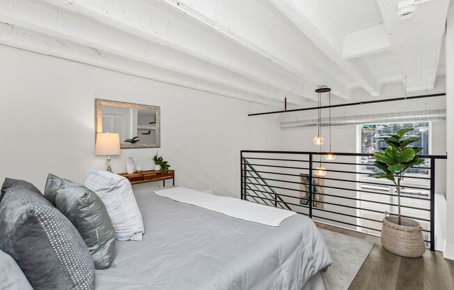 1 bed, 1 bath, 768 sqft, $2,750, Unit 102