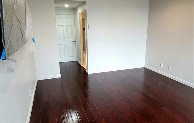 1 bed, 1.5 baths, 1,253 sqft, $5,500, Unit 4C