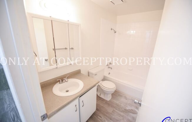 2 beds, 1 bath, 868 sqft, $1,325, Unit 4649-02