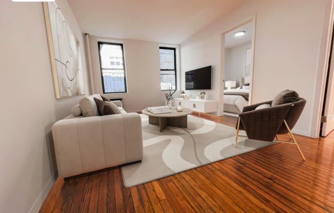 536 E 82 ST
