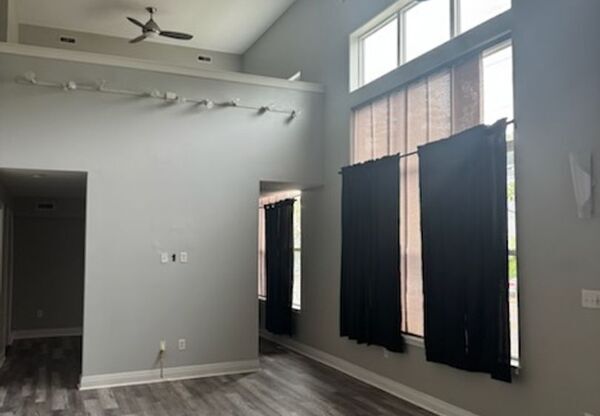2415 BROWNSBORO RD