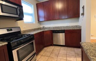 South Shore 2 Bdrm Condo available early July!