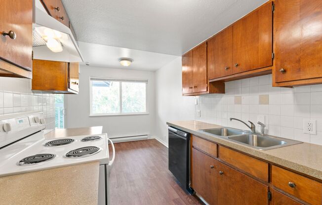 1 bed, 1 bath, 601 sqft, $1,295, Unit 312