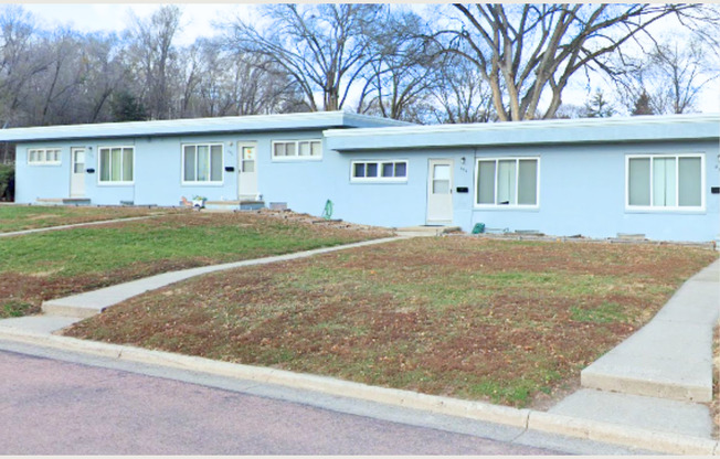 Yankton 4-Unit
