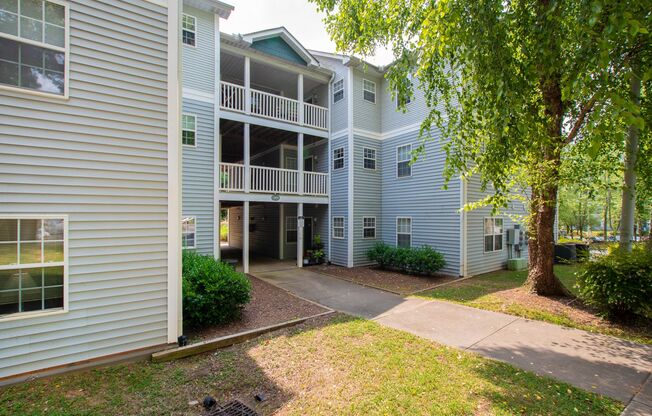 4 beds, 4 baths, $1,600, Unit Unit 102