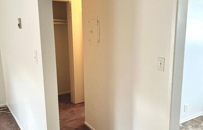 Studio, 1 bath, $1,425, Unit 38