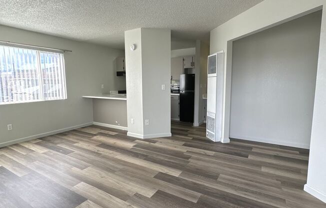 Studio, 1 bath, 410 sqft, $950, Unit 487-16