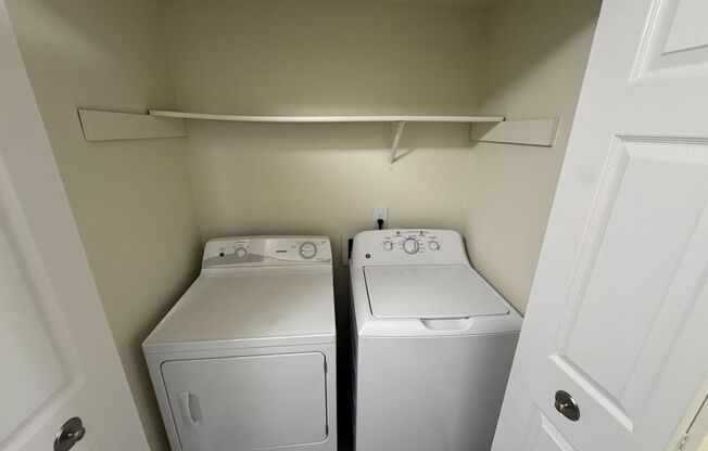 3 beds, 2 baths, 1,126 sqft, $2,275, Unit C201