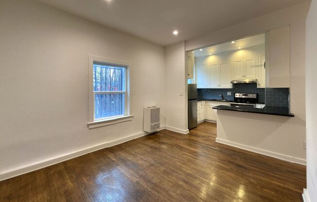 Sunset Apts...Gorgeous Newly Remodeled Apartments..CALL NOW!