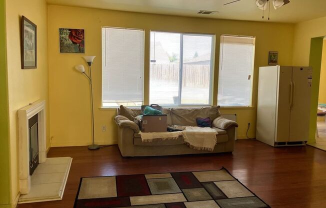 Beautiful 4-Bedroom Home for Rent in North Merced!