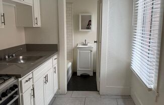 Studio, 1 bath, 300 sqft, $1,750, Unit 310