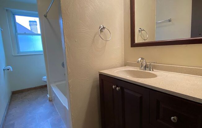 Spacious Two Bedroom on Bates St! Great Location, Ample Natural Light & More! Call Today!