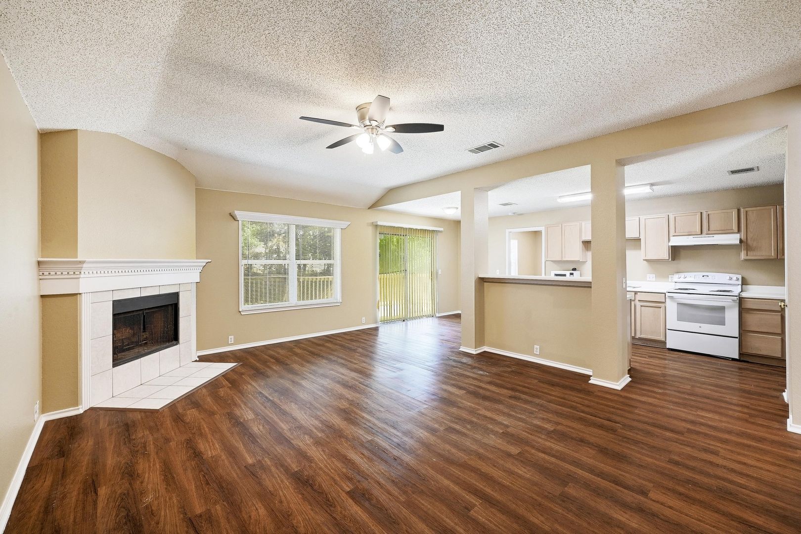 Charming Comfort on Coats Circle!