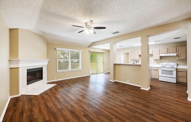 Charming Comfort on Coats Circle!