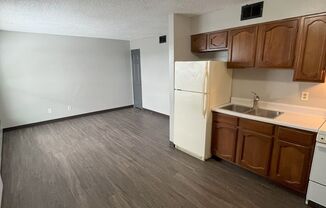 1 bed, 1 bath, 490 sqft, $675, Unit 6