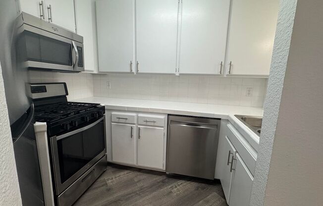 1 bed, 1 bath, $1,800, Unit 064#208