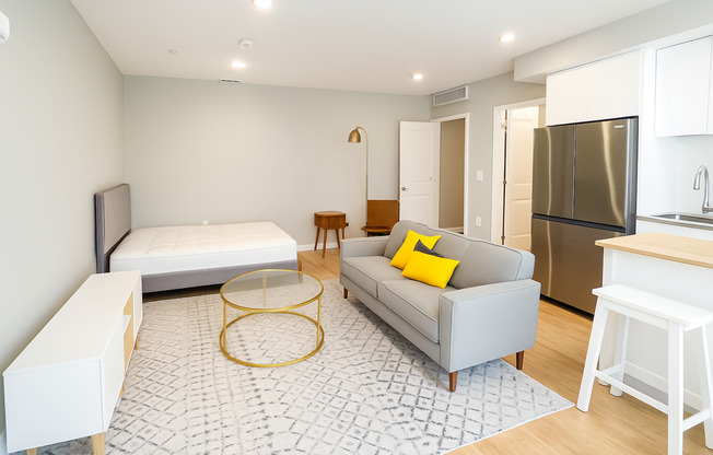 Studio, 1 bath, 504 sqft, $2,795, Unit 221