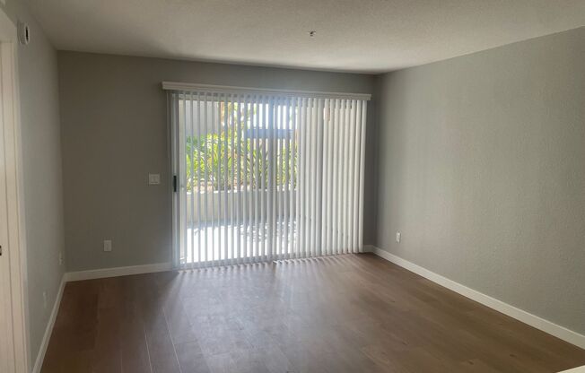1 bed, 1 bath, 726 sqft, $2,805, Unit F-136