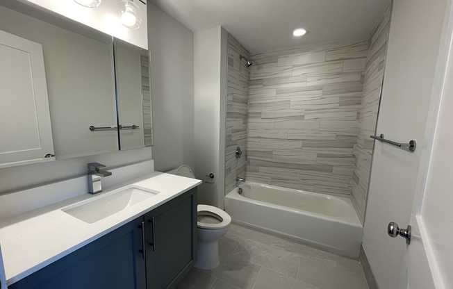 1 bed, 1 bath, 863 sqft, $3,400, Unit 503