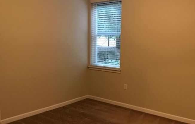 1 bed, 1 bath, 624 sqft, $1,500, Unit 2-110