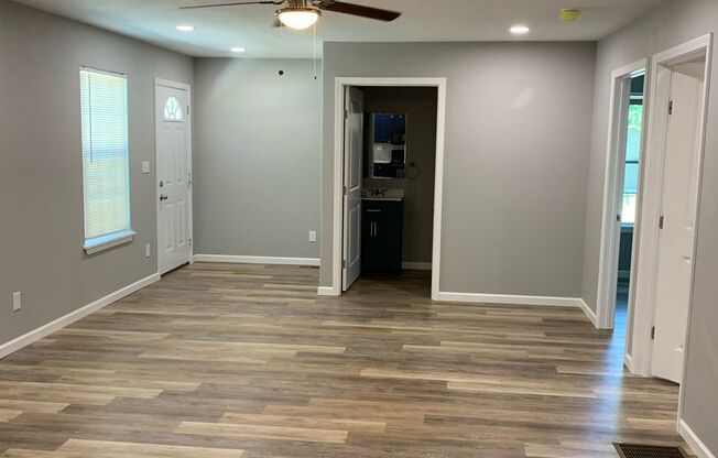 1005 Monroe Duplex