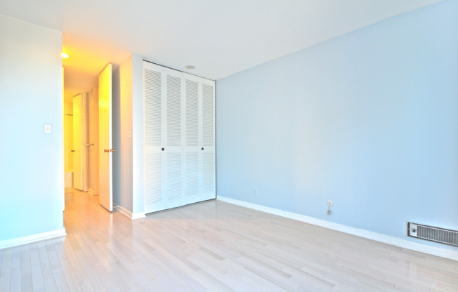 1 bed, 1 bath, $2,795, Unit # J-105