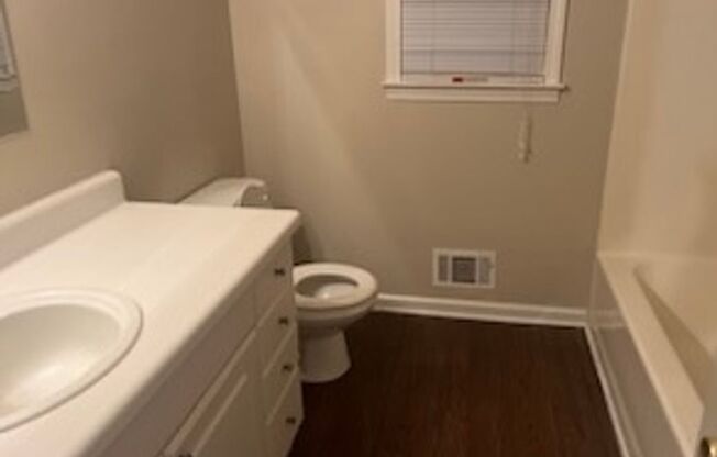 Tons of space and room to entertain!! Open House Available 11/08/25 @ 1:30pm until 2:00Pm