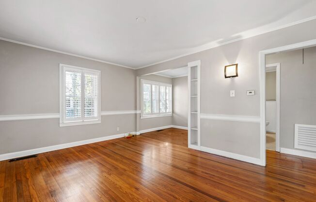 Charming Updated Bungalow in Raleigh’s Mordecai District!