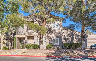 Gorgeous 1-Bedroom Condo in Guard Gated Community!