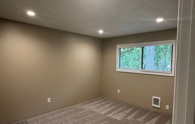 2 beds, 2 baths, 1,000 sqft, $1,350, Unit 2706