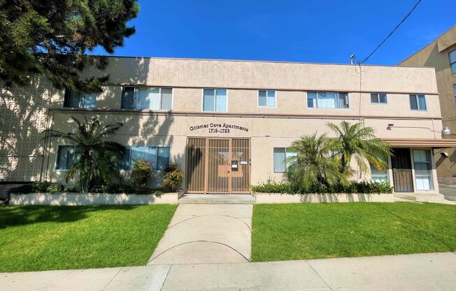 1 bed, 1 bath, 580 sqft, $1,950, Unit A03