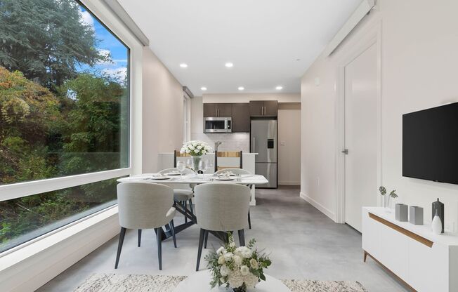 Studio, 1 bath, 357 sqft, $1,495, Unit 215
