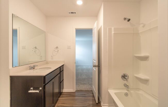 4 beds, 2.5 baths, $1,700