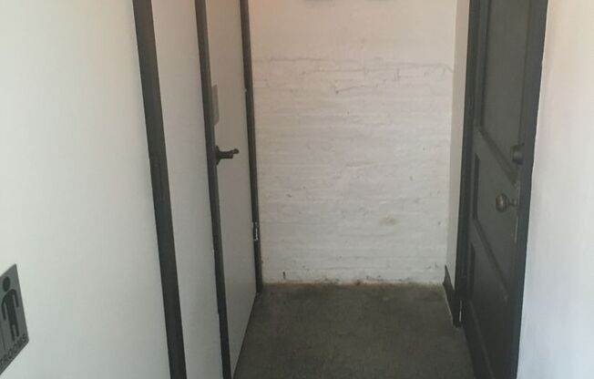 Studio, 1 bath, 500 sqft, $3,500, Unit CAFE