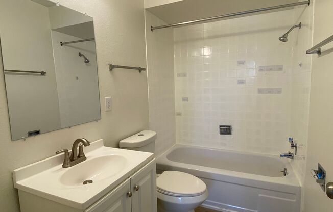 1 bed, 1 bath, 491 sqft, $1,075, Unit Unit 115