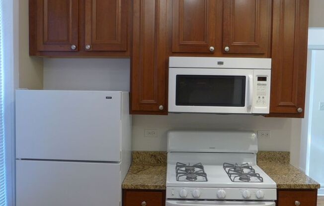1 bed, 1 bath, 600 sqft, $1,750, Unit 34151W