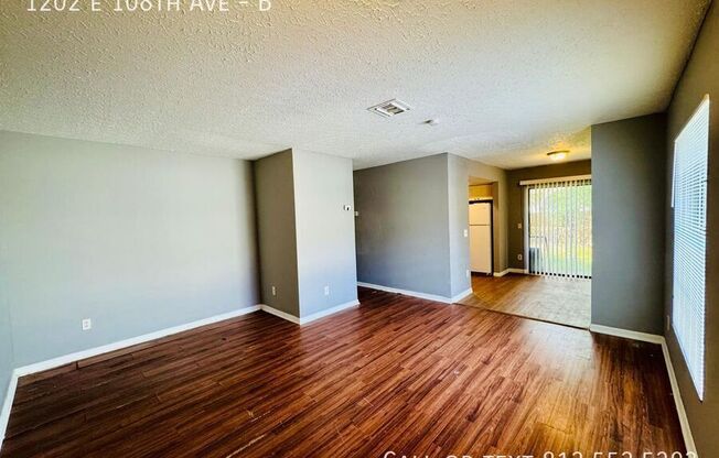 1202 E 108 AVE