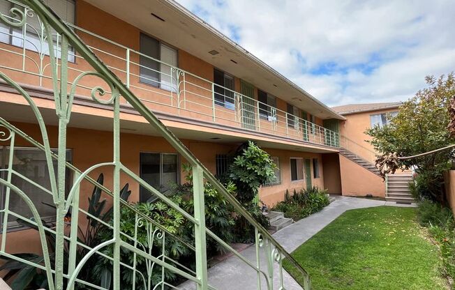 0024 BERRO FAMILY BUILDING