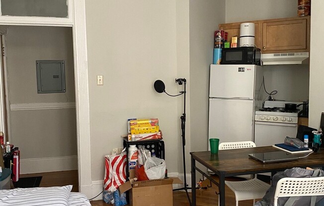 Studio, 1 bath, $2,370, Unit 1