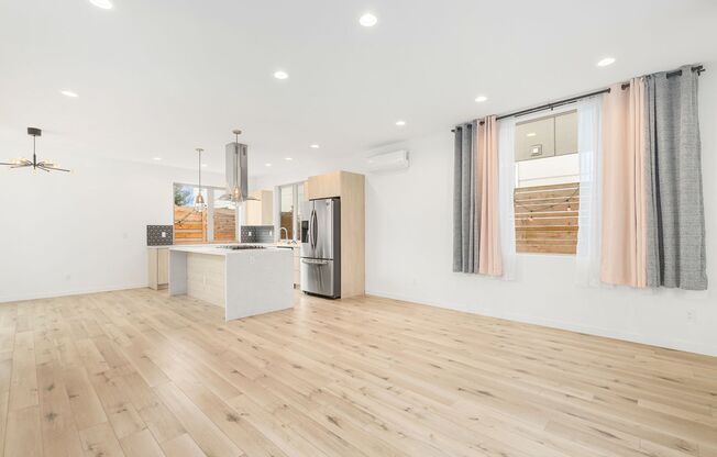Leschi New Construction 5-Bedroom Townhouse