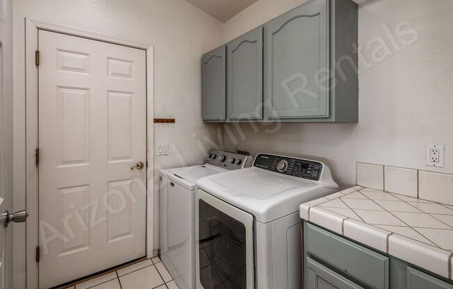 3 beds, 2 baths, $2,000