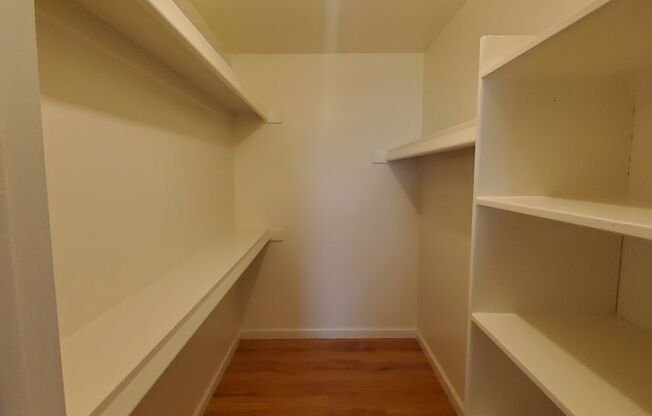 2 beds, 2 baths, $1,350